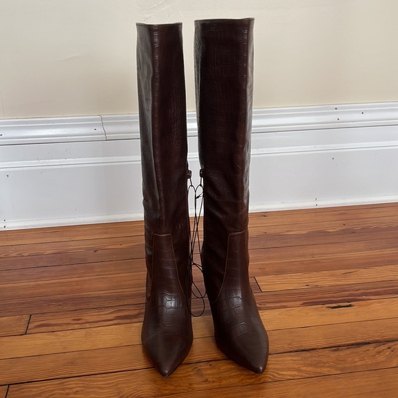 Brown Express Boots - Picture 3 of 8